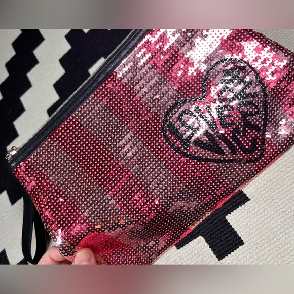 VICTORIA’S SECRET, sequined clutch!! - Picture 4 of 9